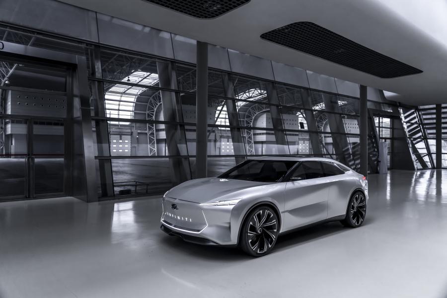  Infiniti Qs Inspiration 2019 года  (фото 6 из 41)